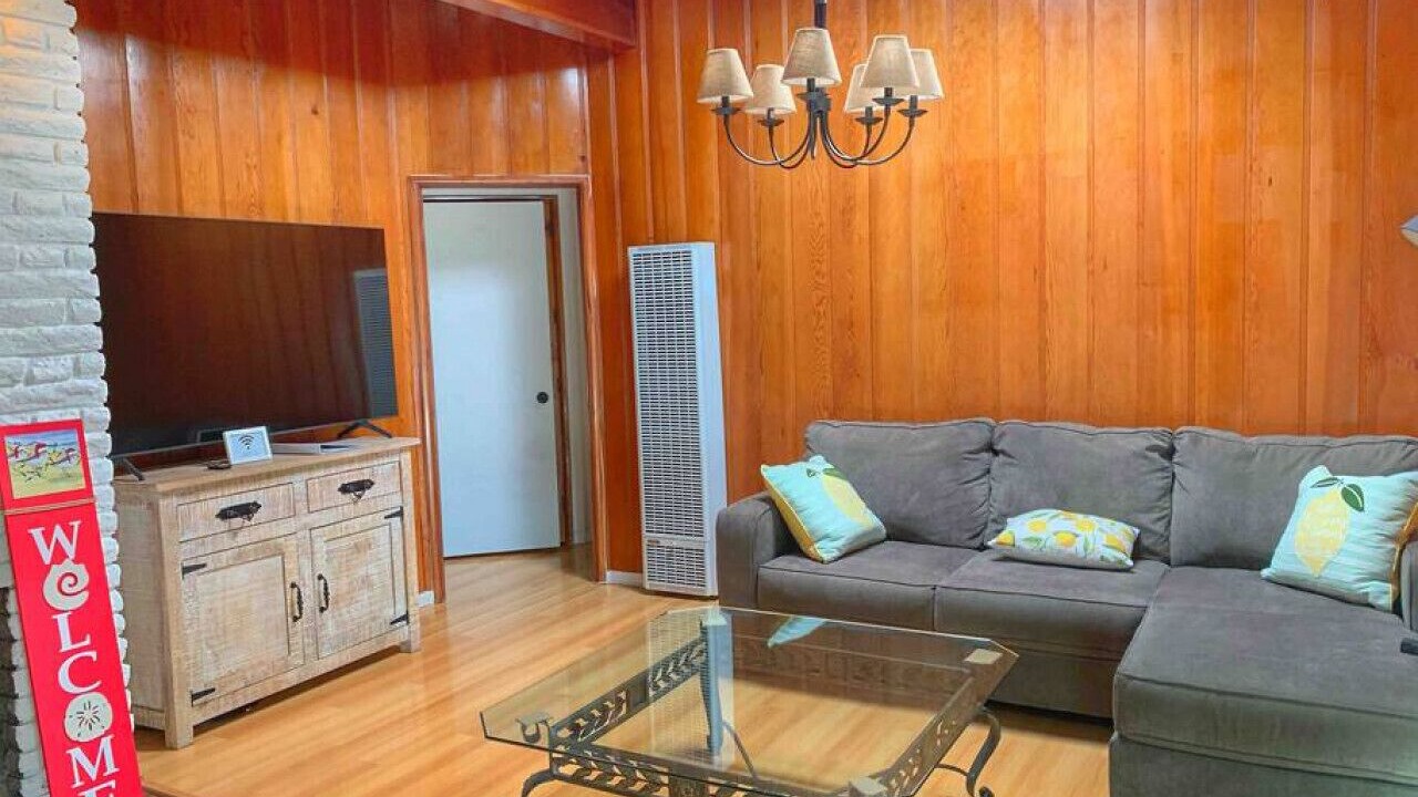 Photo of Bedroom in East Manhattan Beach