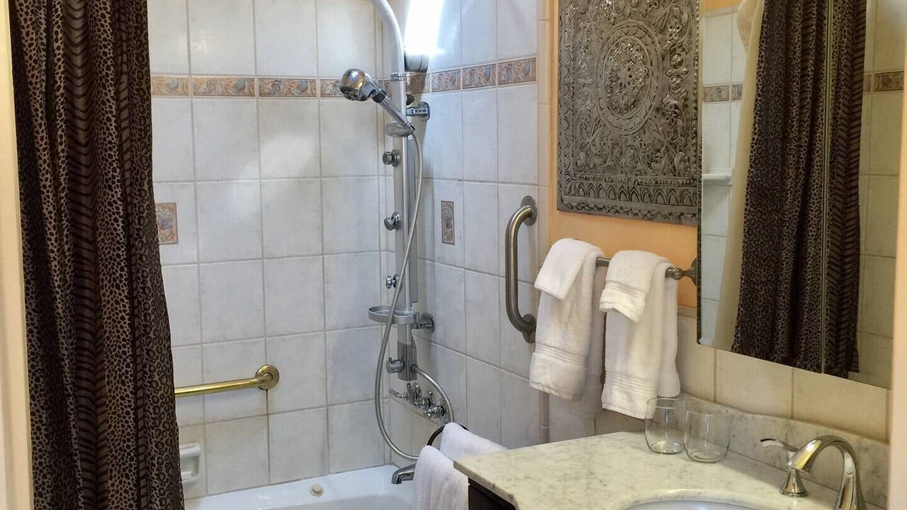 Photo of Bathroom in Northridge