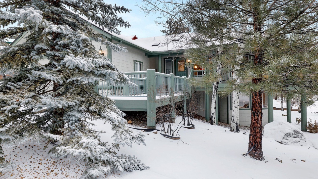 Photo of Outdoor in Castle Glen Estates