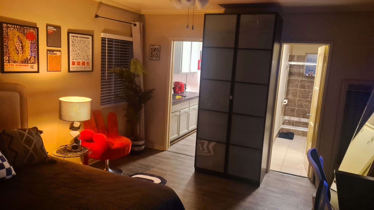 Photo of Bedroom in East Hollywood