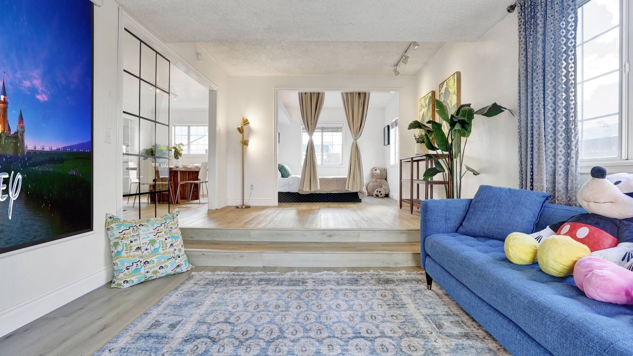 Photo of Livingroom in Whittier