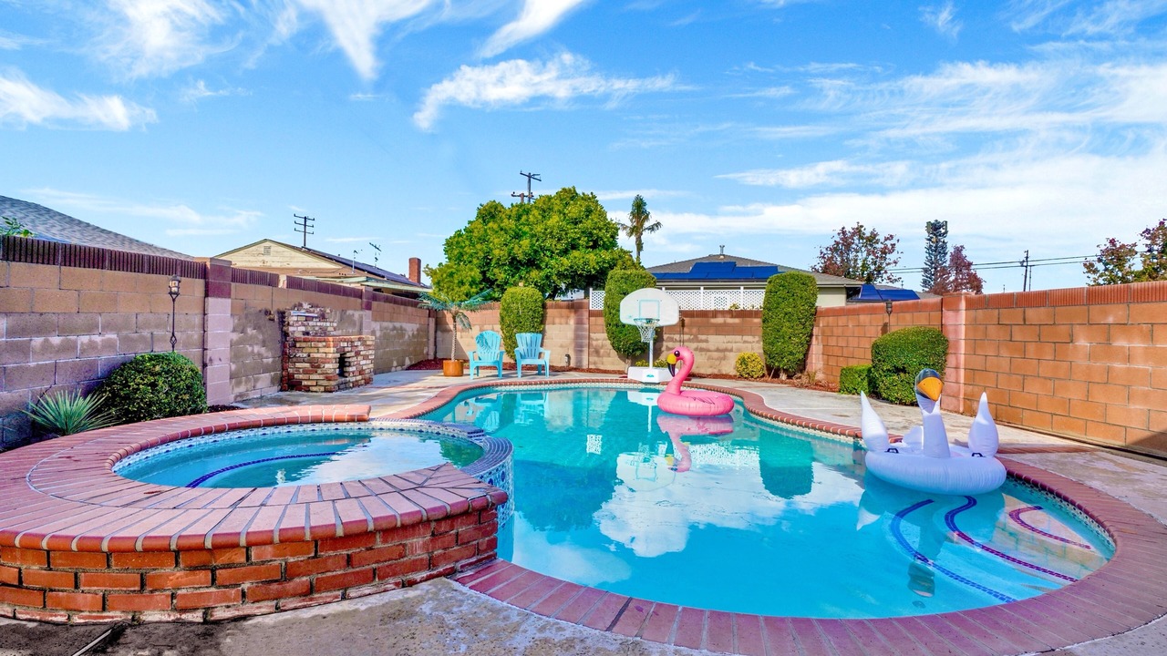 Photo of Outdoor in Whittier