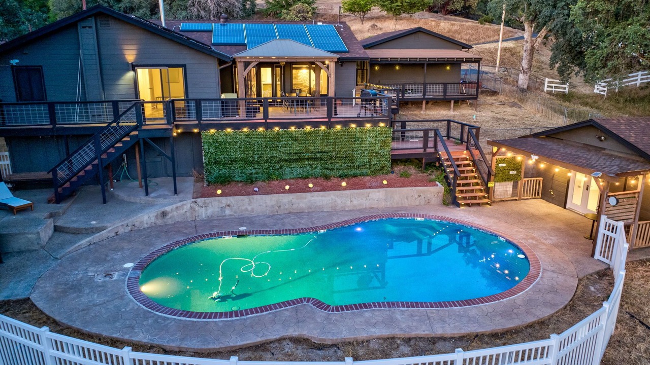 Photo of Outdoor in Oakhurst
