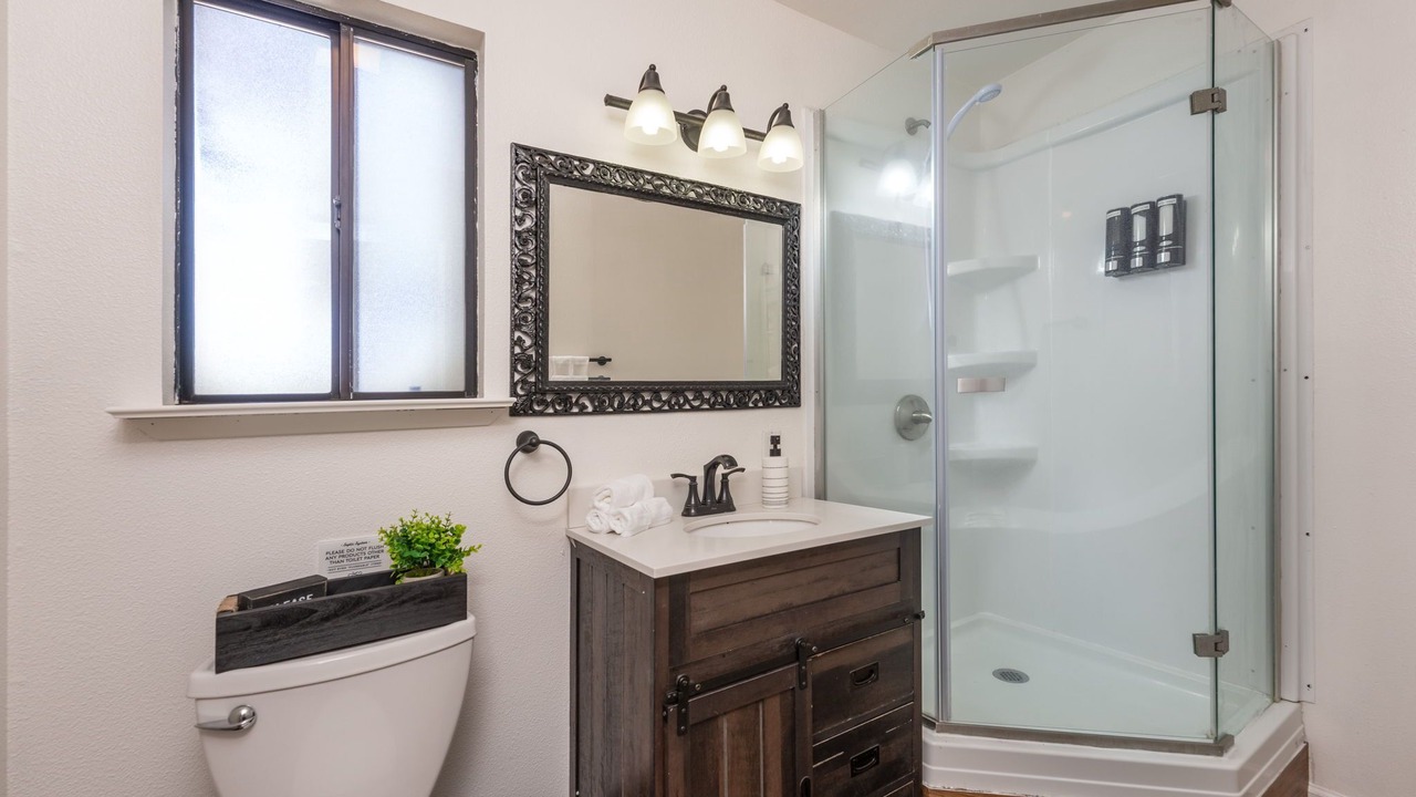 Photo of Bathroom in Oakhurst