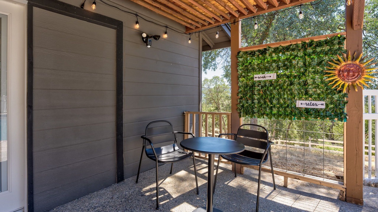 Photo of Outdoor in Oakhurst