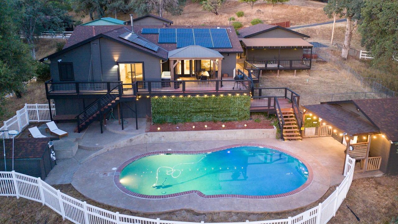 Photo of Outdoor in Oakhurst