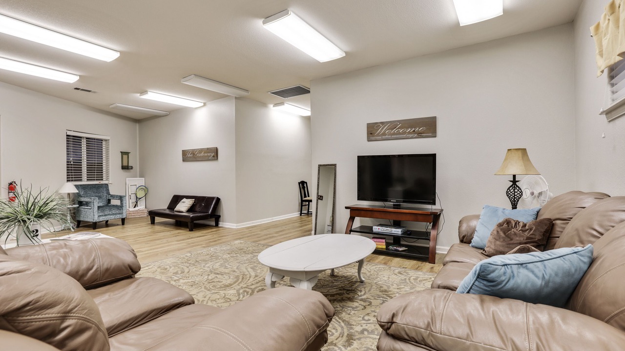 Photo of Livingroom in Springville