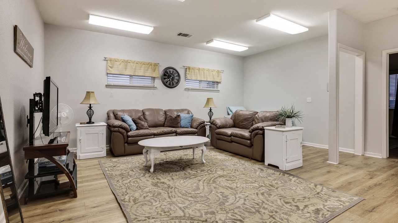 Photo of Livingroom in Springville