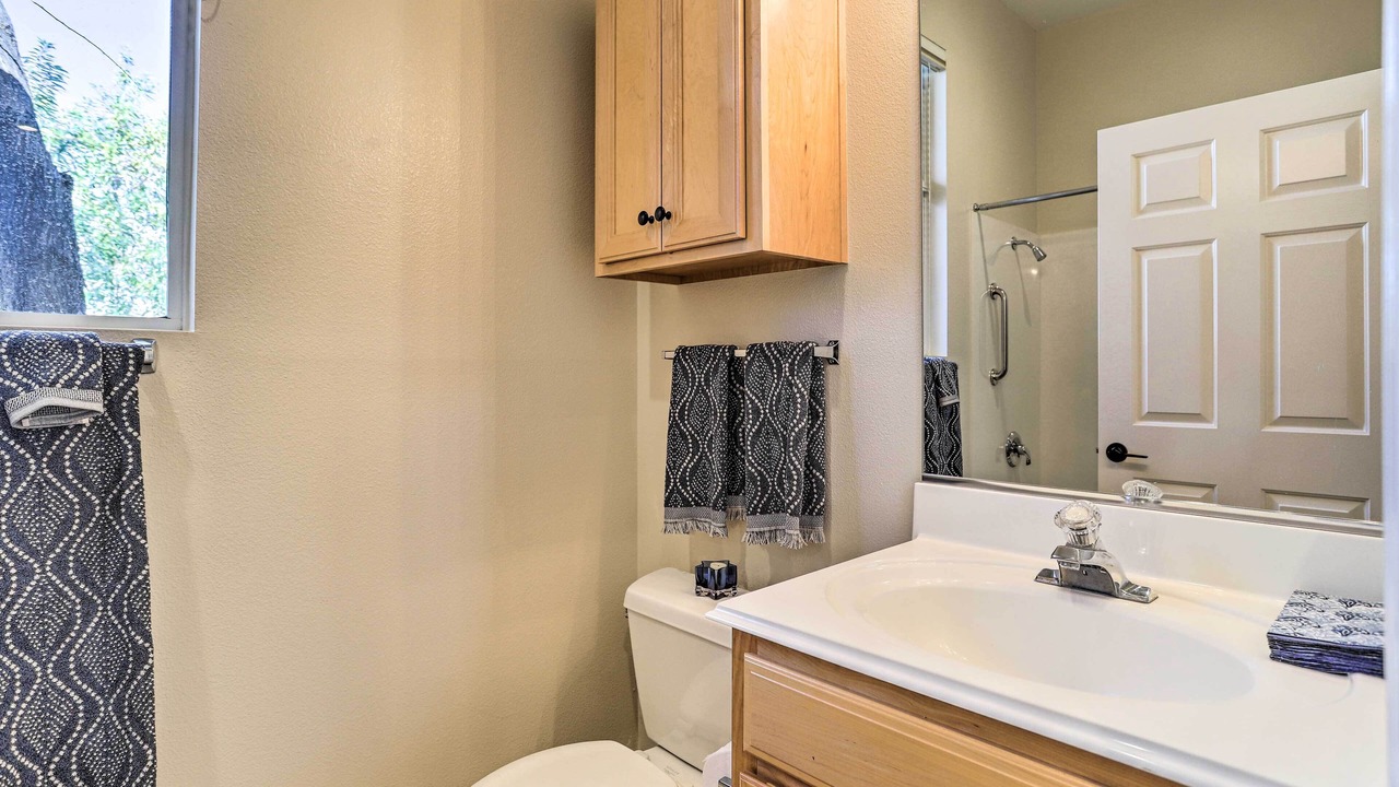 Photo of Bathroom in Desert Palms
