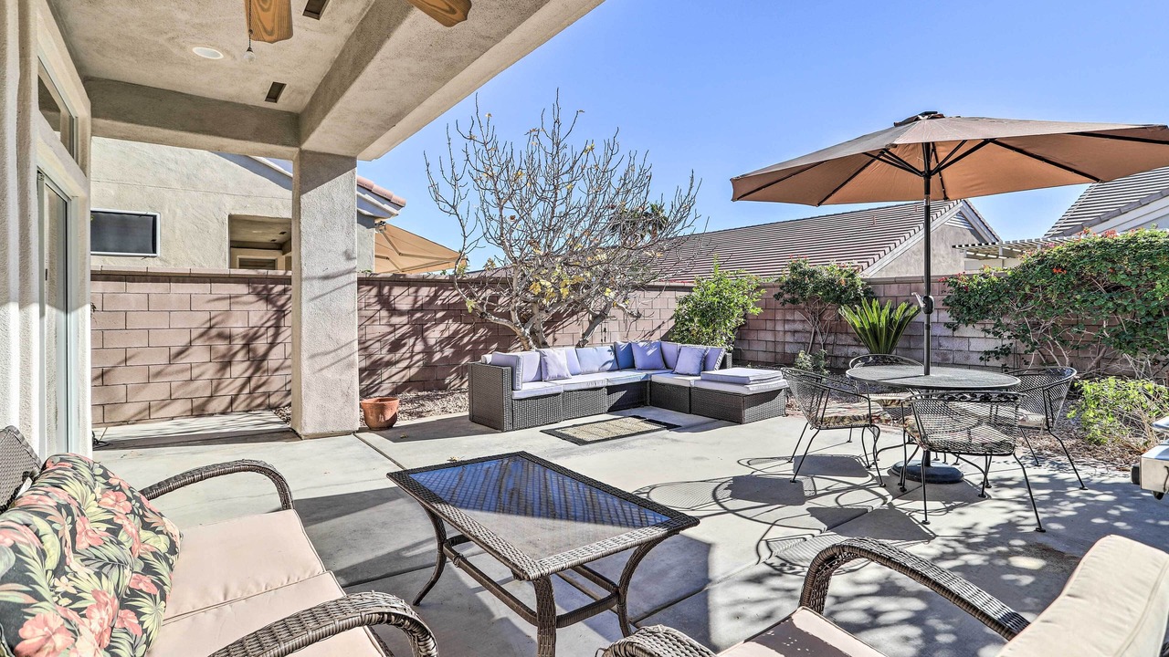 Photo of Outdoor in Desert Palms