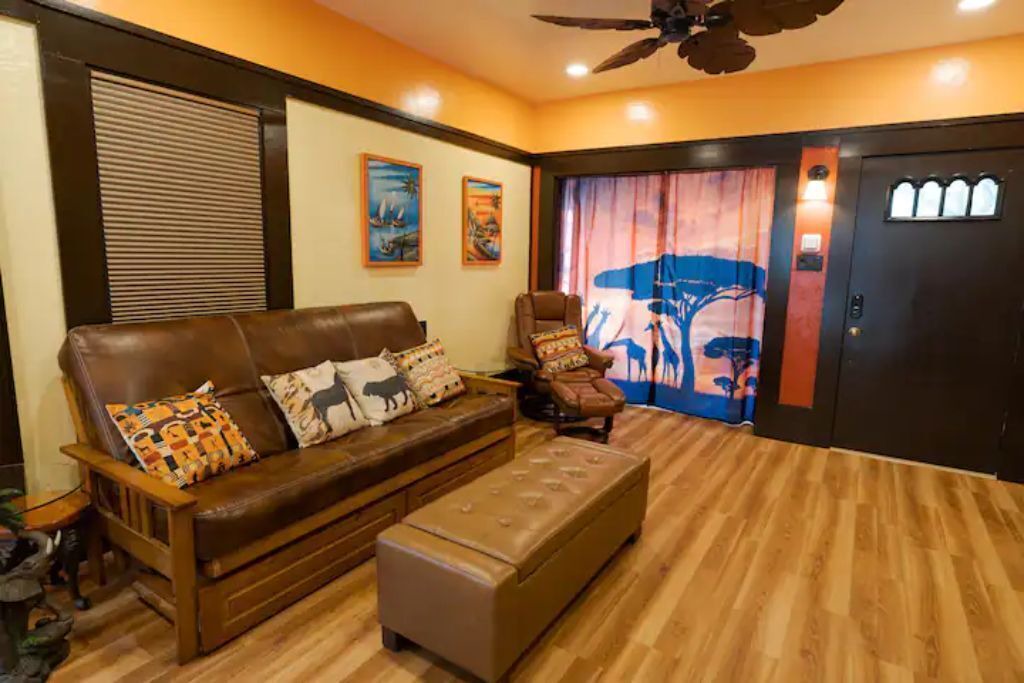 Photo of Livingroom in Eastside