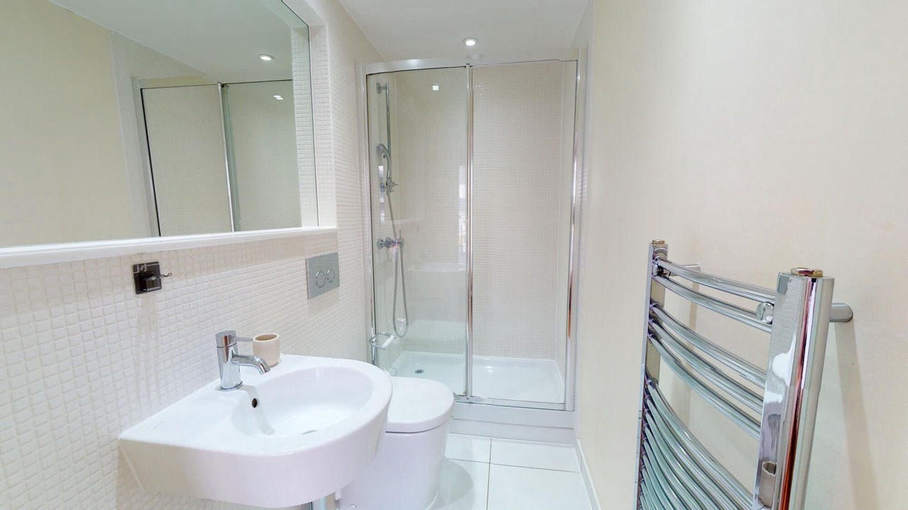 Photo of Bathroom in Isle of Dogs