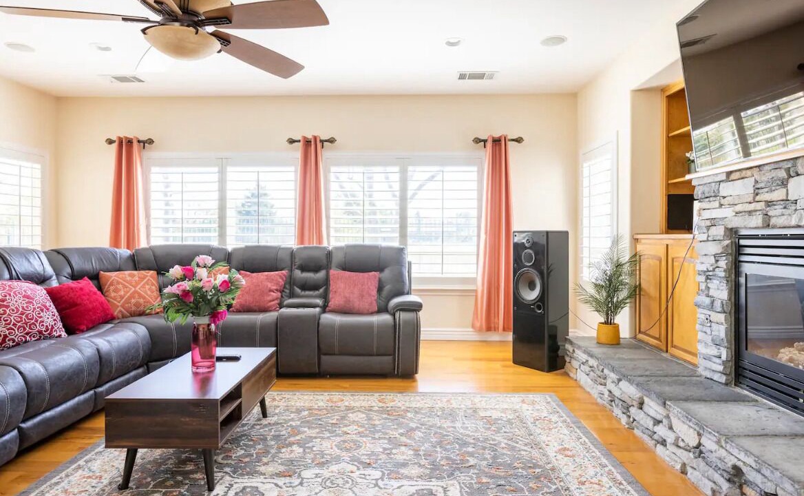 Photo of Livingroom in Eagle Ranch