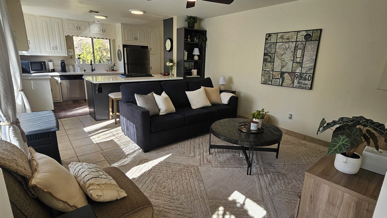 Photo of Livingroom in La Mesa