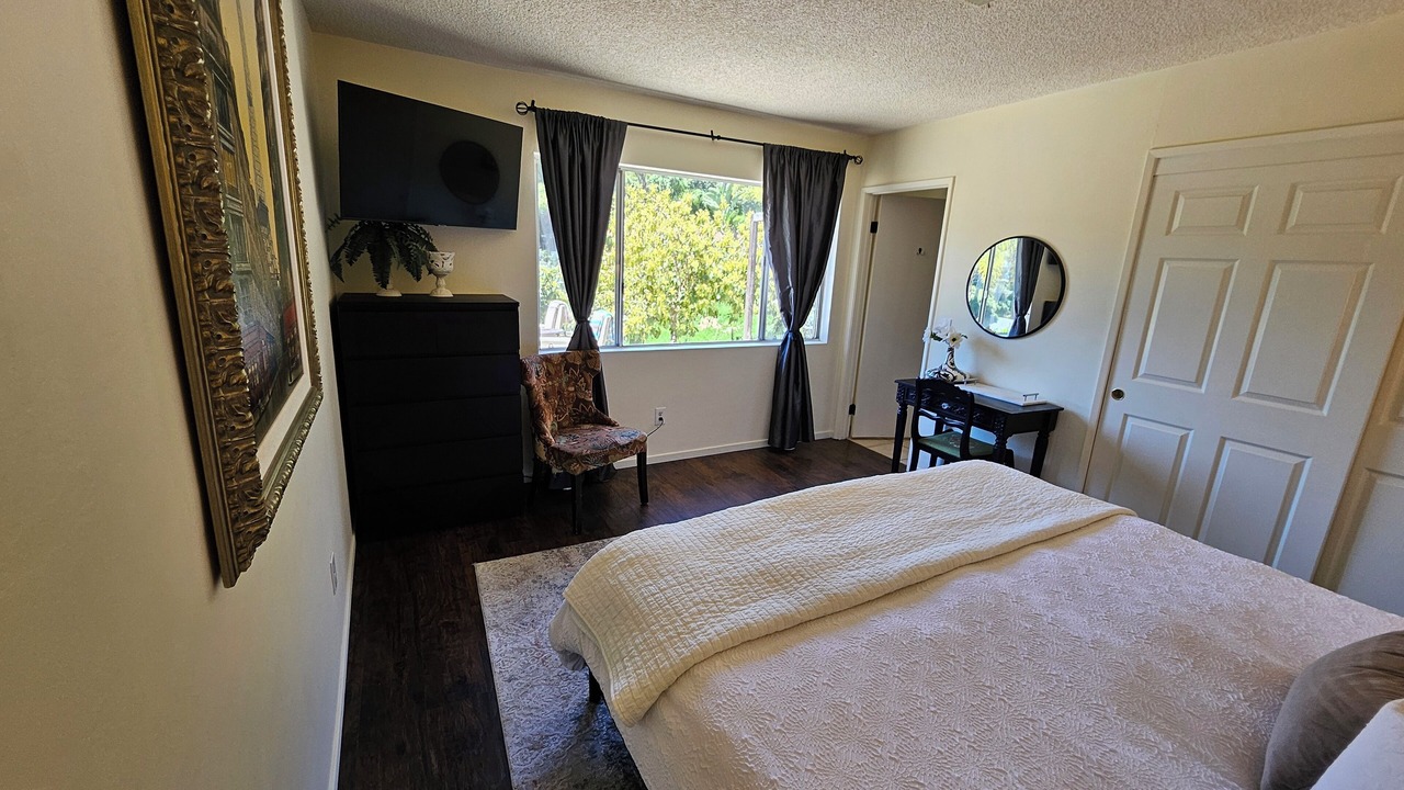 Photo of Bedroom in La Mesa