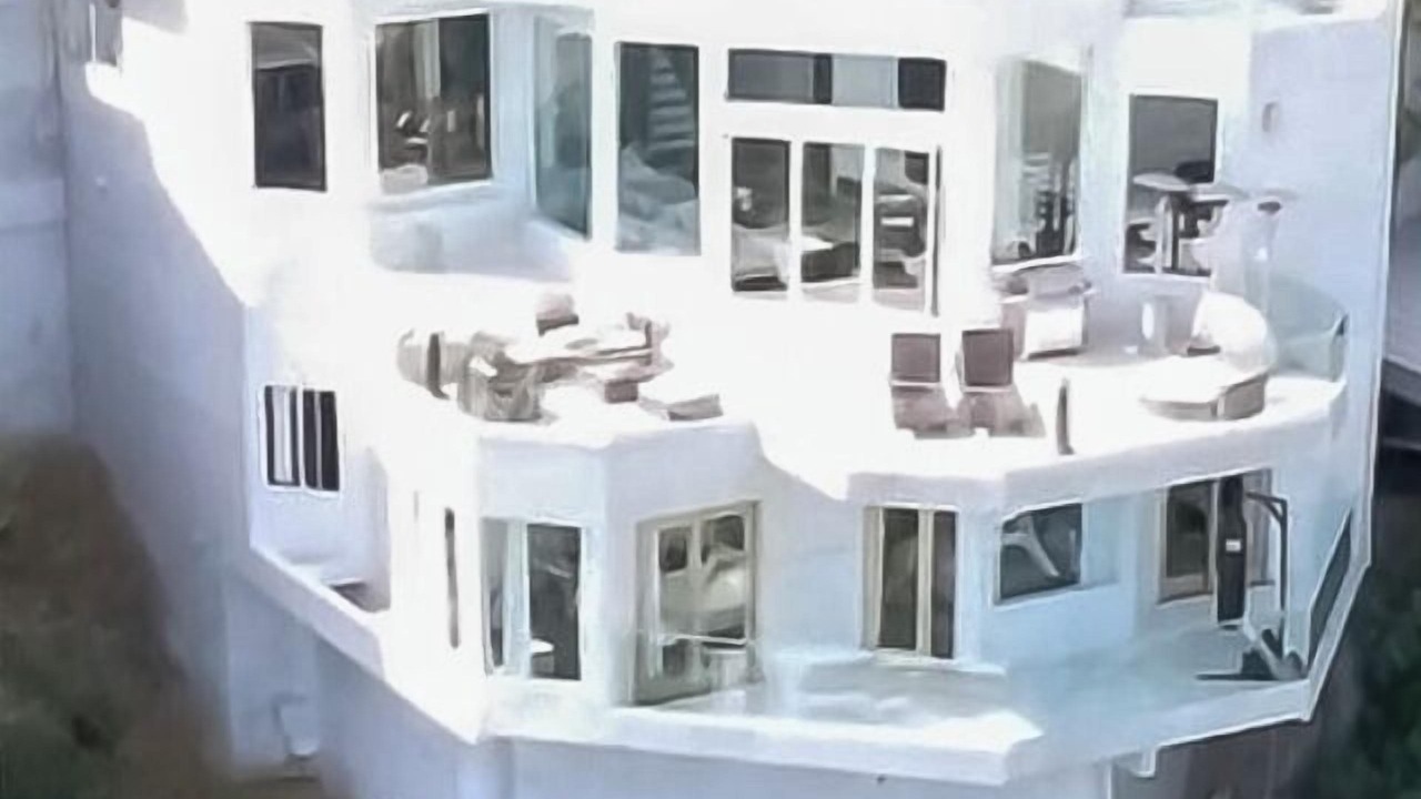 Photo of Others in Hollywood Hills West