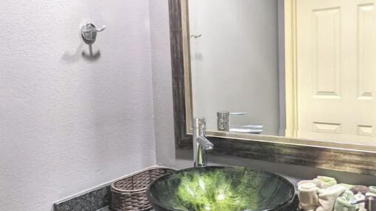 Photo of Bathroom in Valley Glen