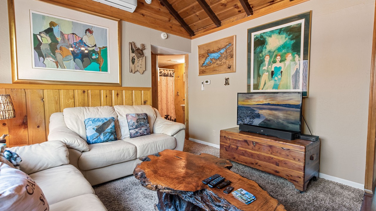 Photo of Livingroom in Boulder Bay