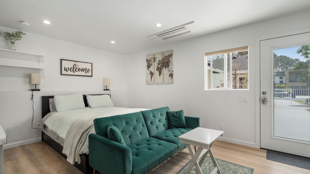 Photo of Bedroom in Redondo Beach