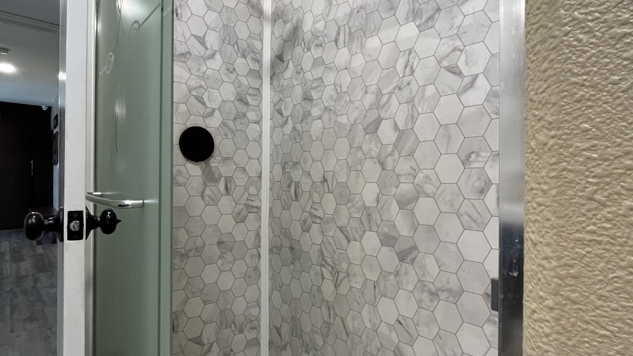 Photo of Bathroom in Corona