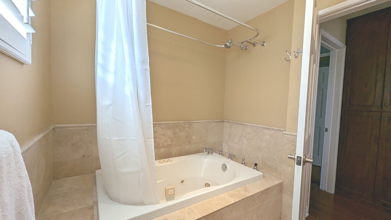 Photo of Bathroom in Encino Village