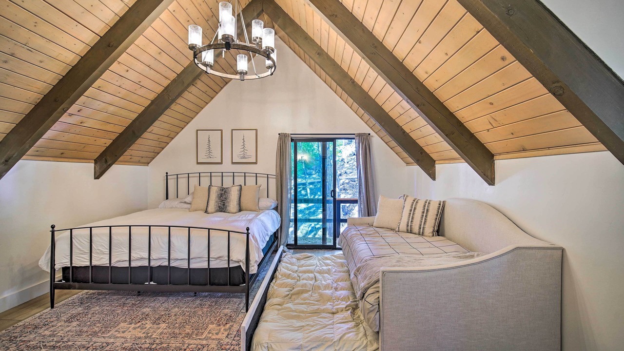 Photo of Bedroom in Cedar Glen