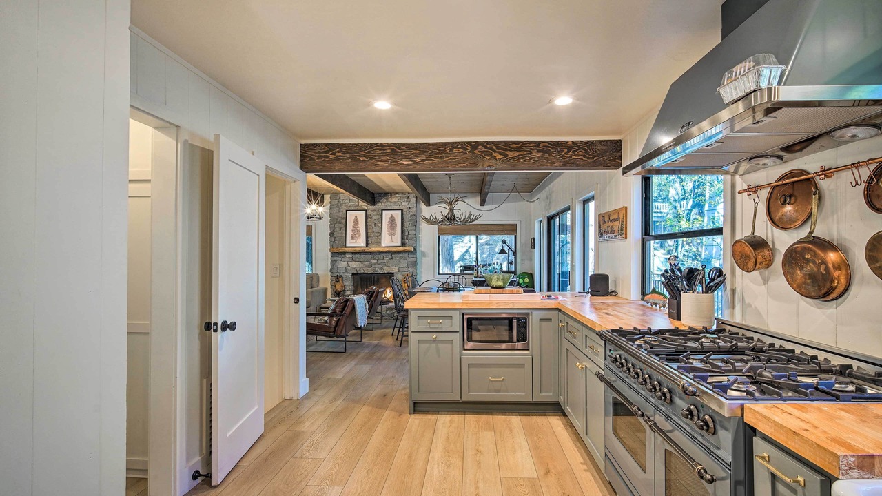 Photo of Kitchen in Cedar Glen