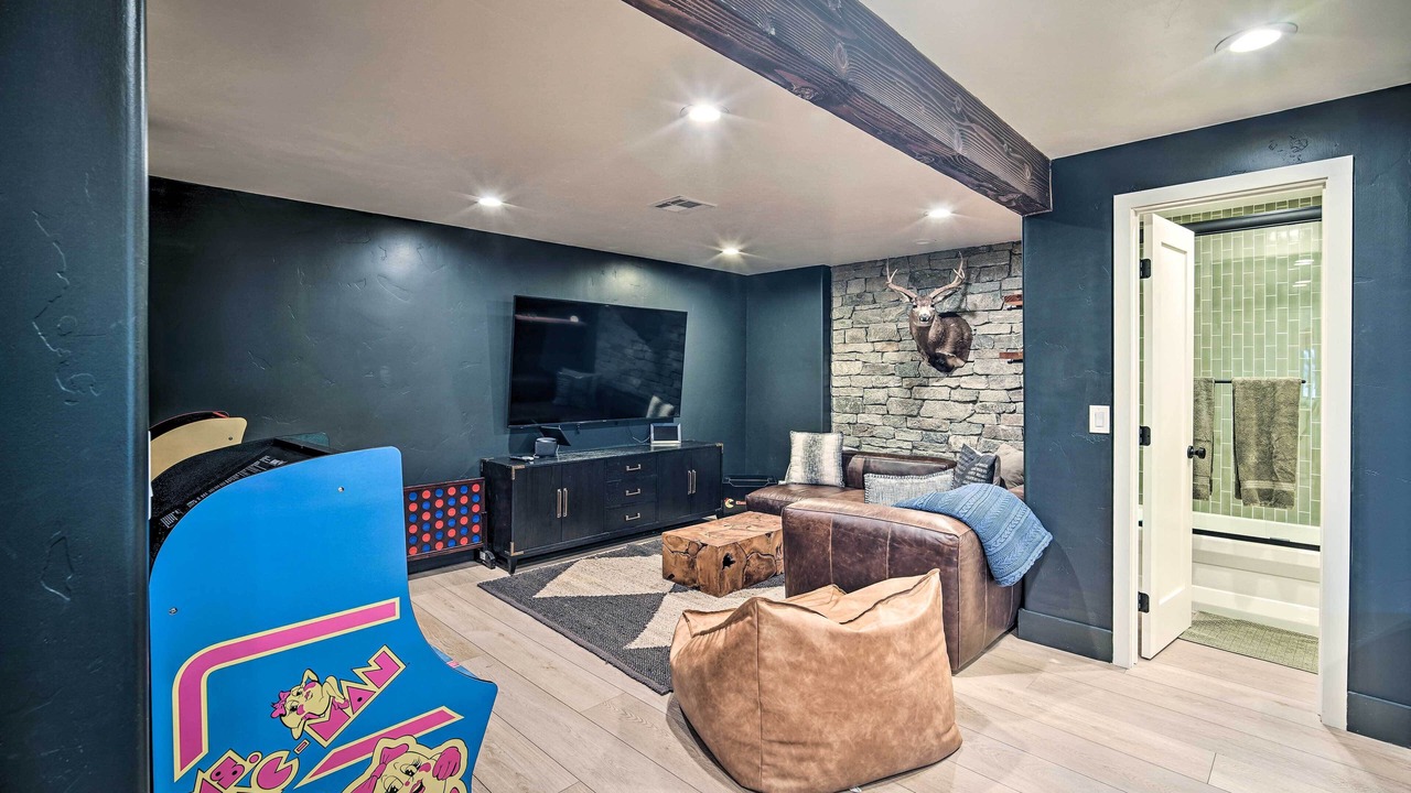 Photo of Livingroom in Cedar Glen