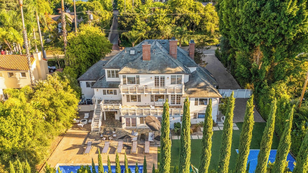 Photo of Outdoor in Sherman Oaks