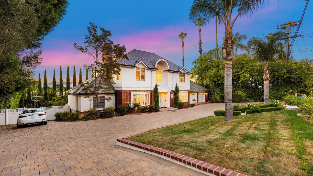 Photo of Outdoor in Sherman Oaks