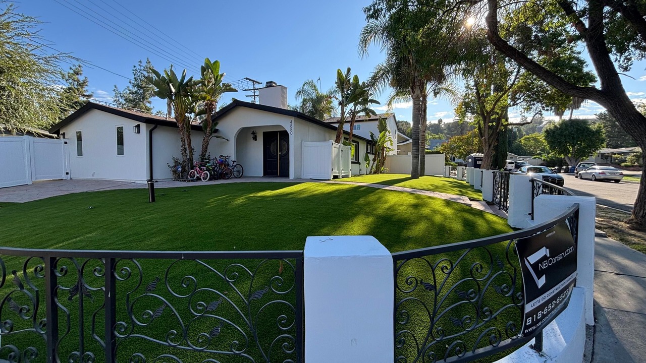 Photo of Outdoor in Woodland Hills