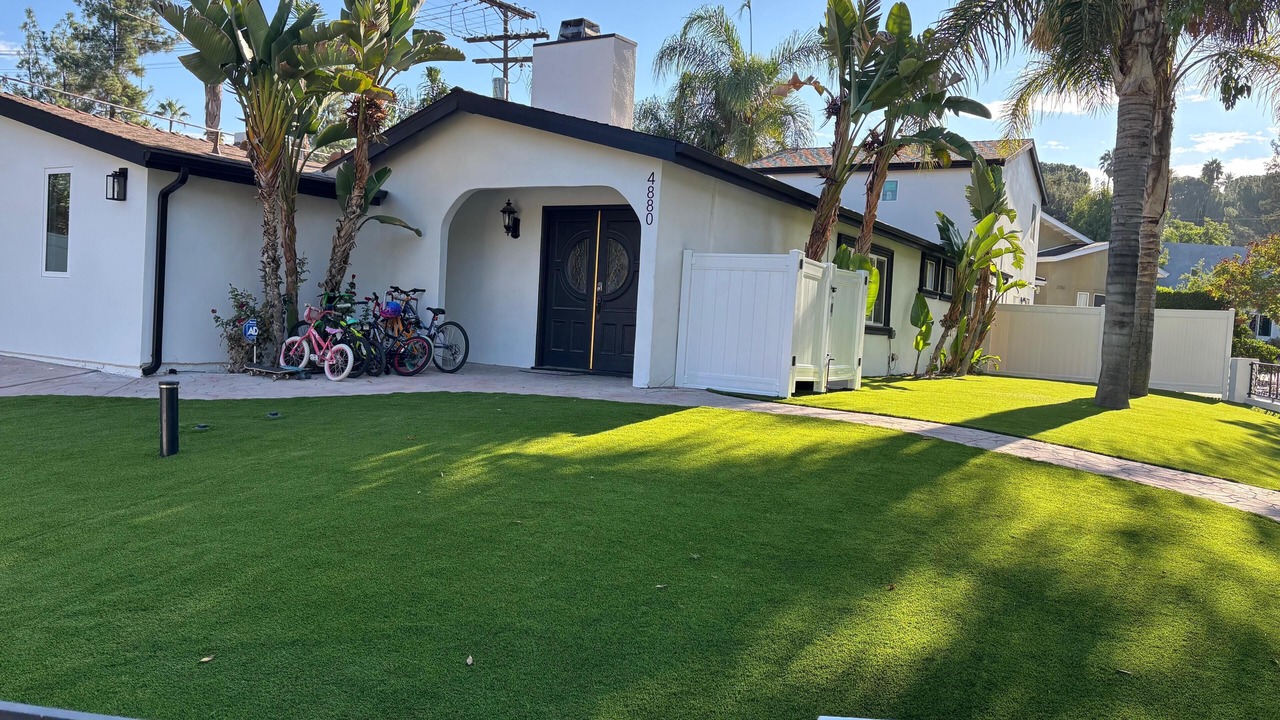 Photo of Outdoor in Woodland Hills