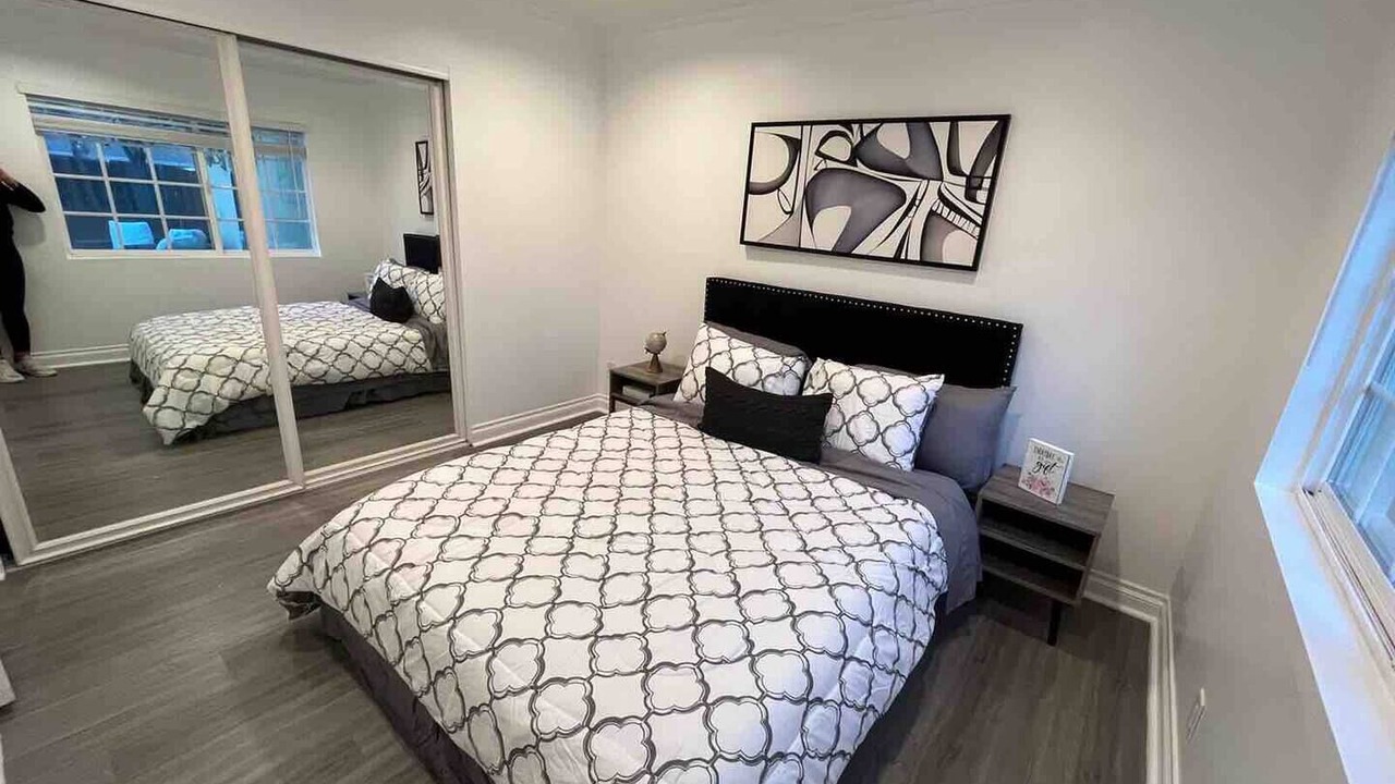 Photo of Bedroom in Woodland Hills
