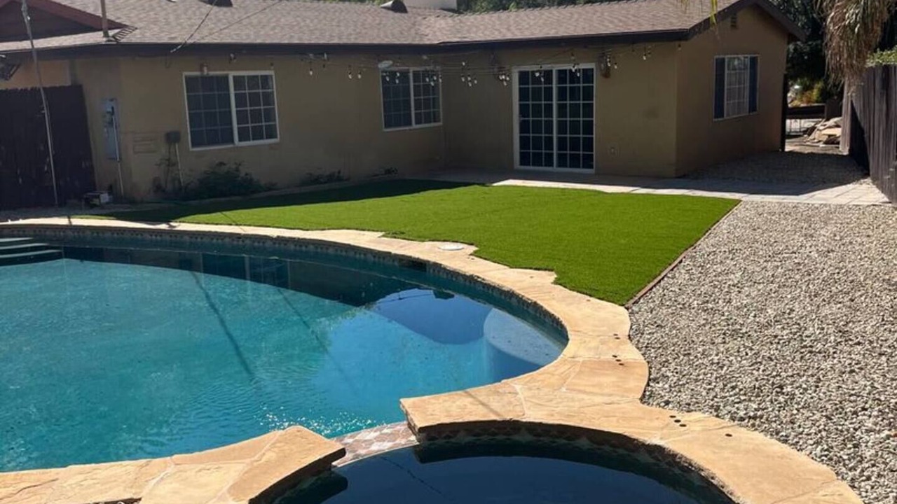 Photo of Outdoor in Woodland Hills