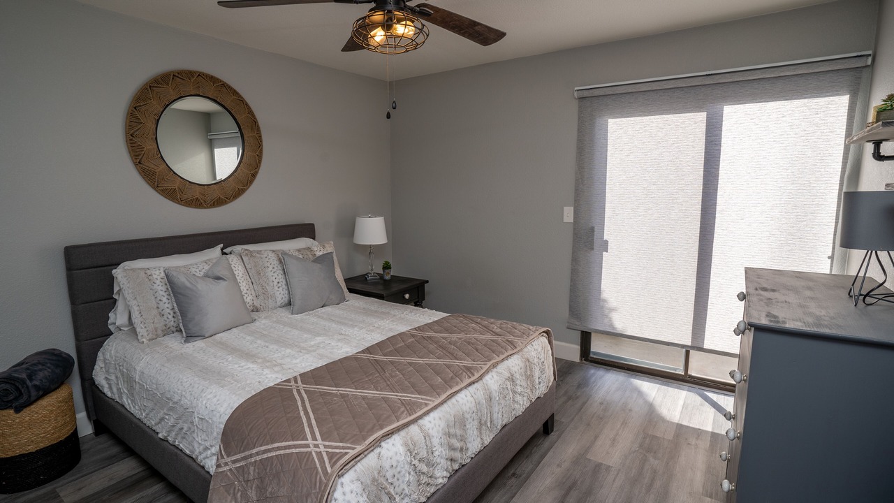 Photo of Bedroom in Raisin