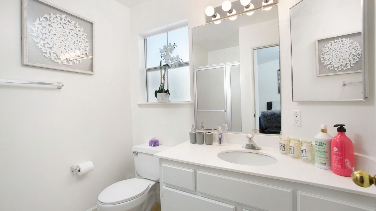 Photo of Bathroom in Oak Park