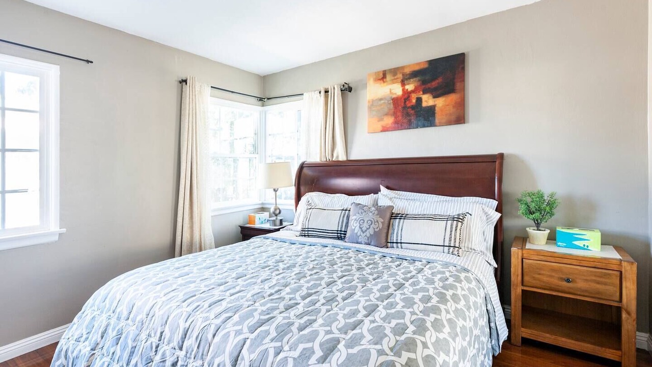 Photo of Bedroom in Duarte