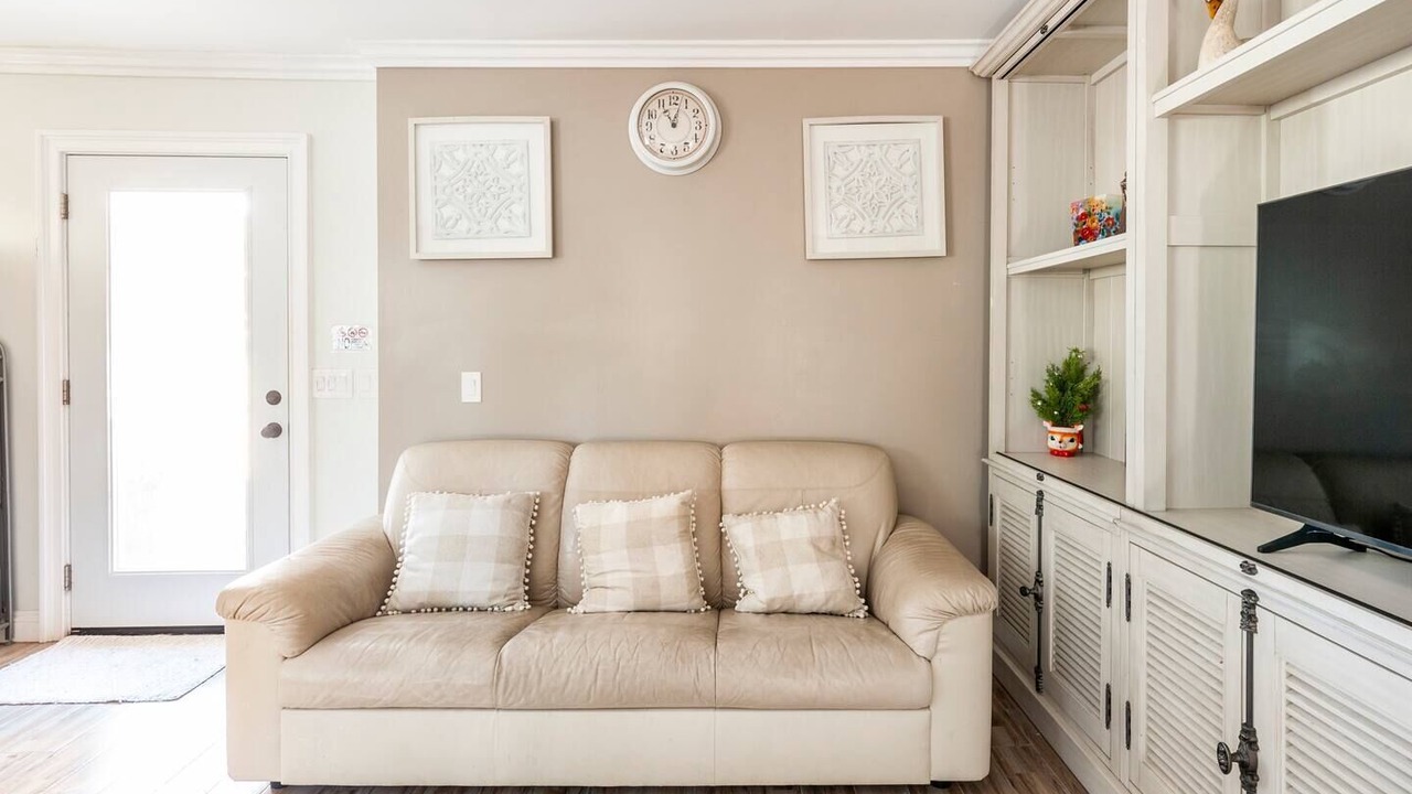 Photo of Livingroom in Duarte