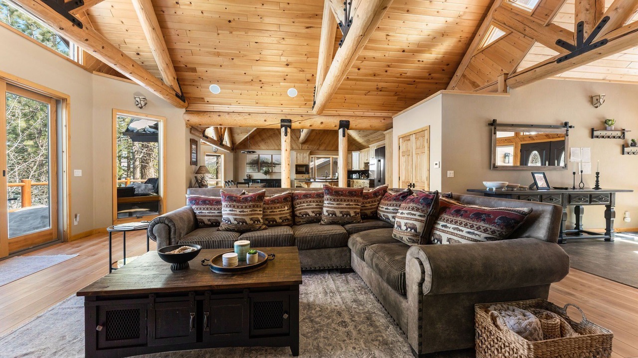 Photo of Livingroom in Patton