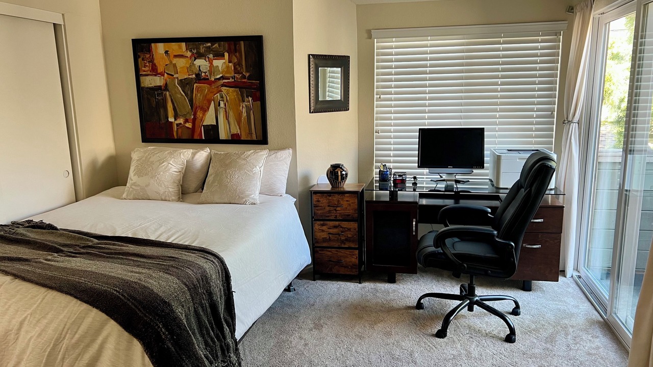 Photo of Bedroom in East Side Costa Mesa