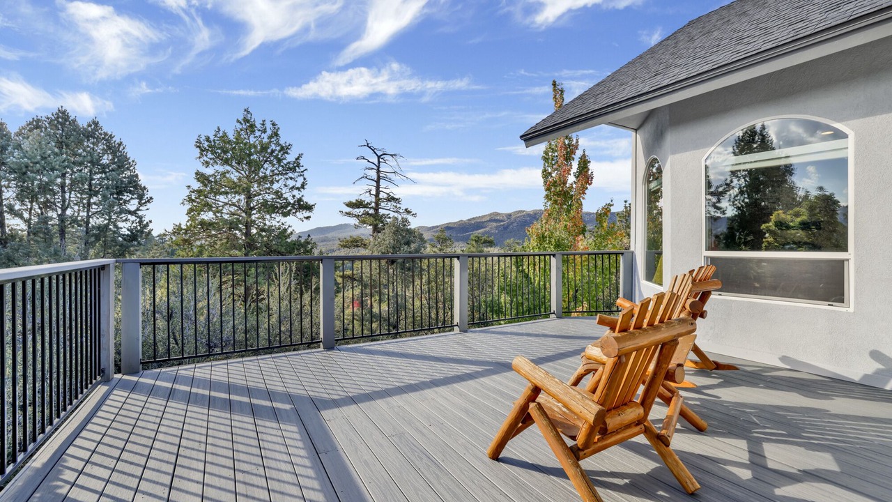 Photo of Patio Balcony in Castle Glen Estates