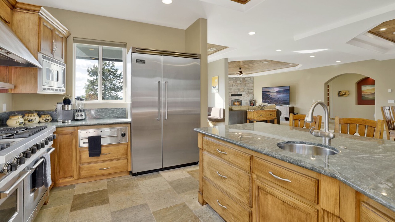 Photo of Kitchen in Castle Glen Estates