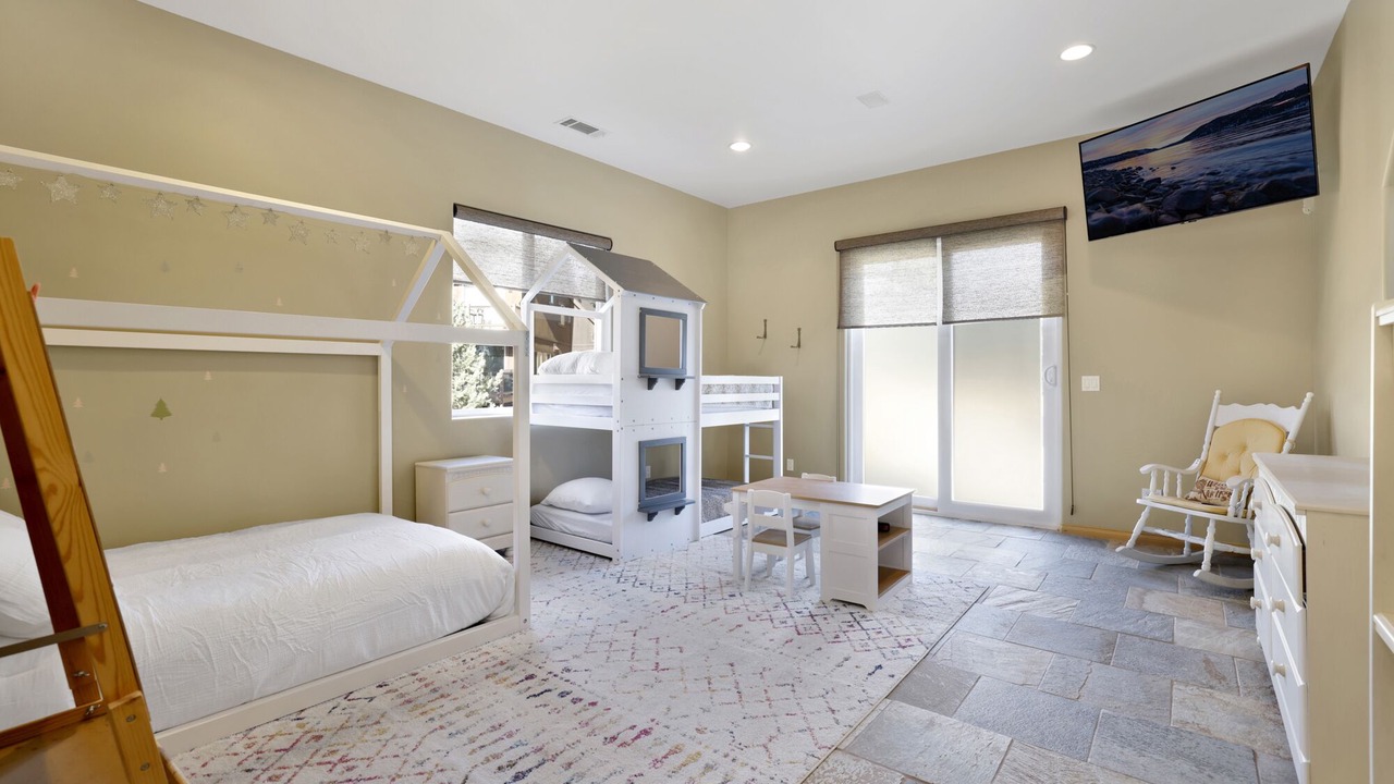 Photo of Bedroom in Castle Glen Estates