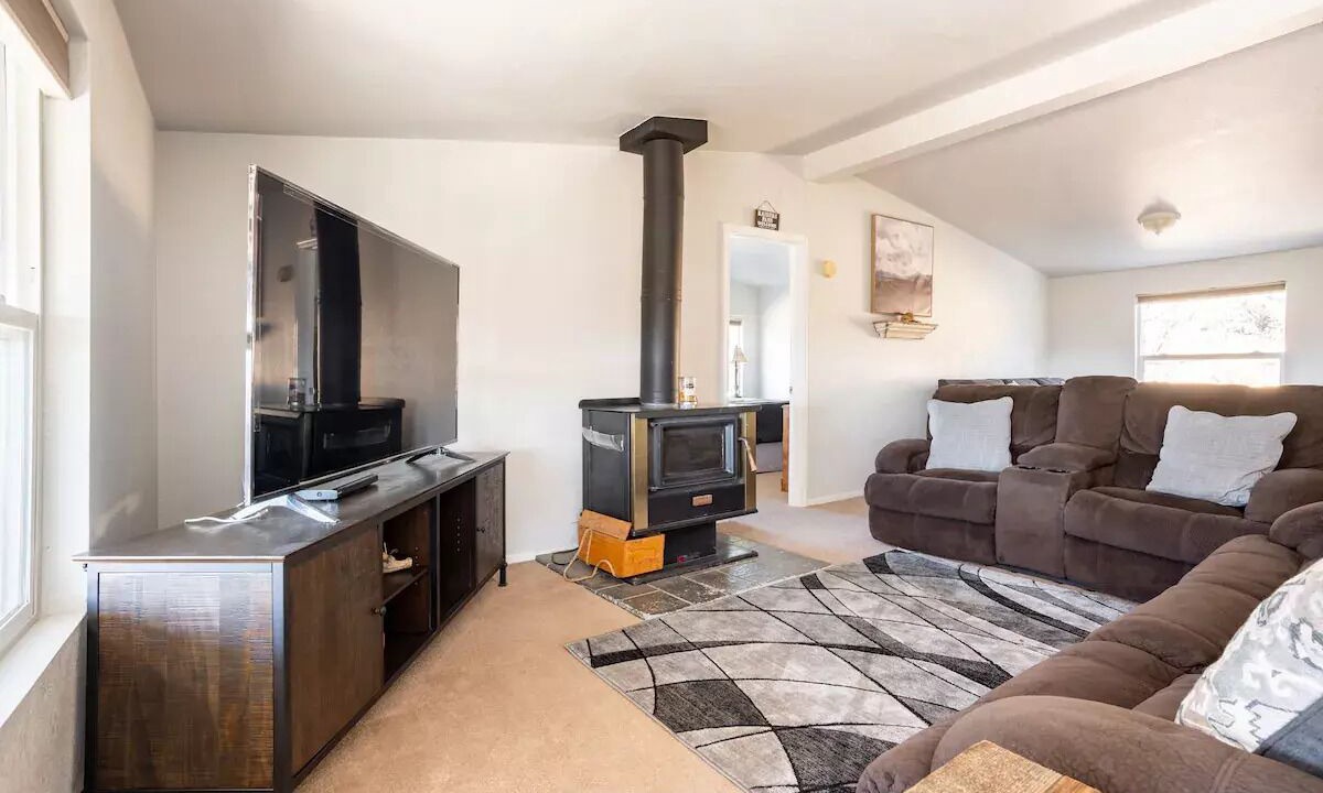 Photo of Livingroom in Tehachapi