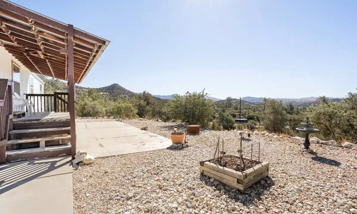 Photo of Patio Balcony in Tehachapi