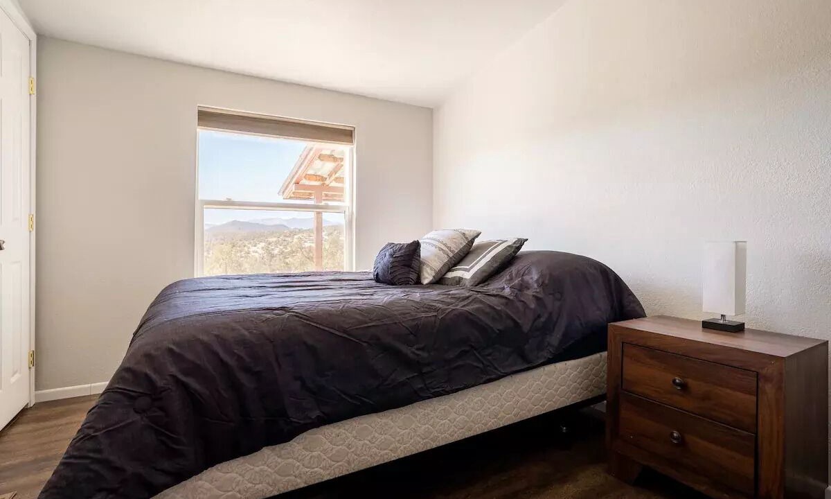 Photo of Bedroom in Tehachapi