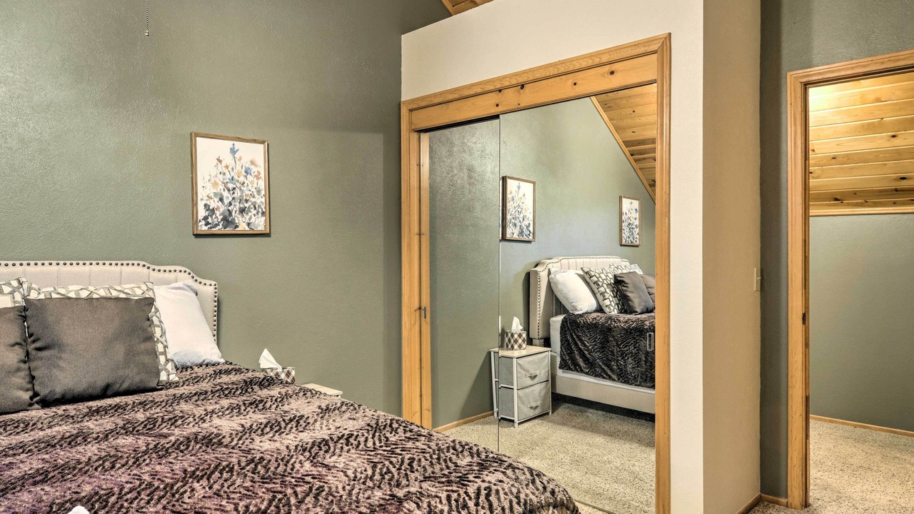 Photo of Bedroom in Pine Mountain Club