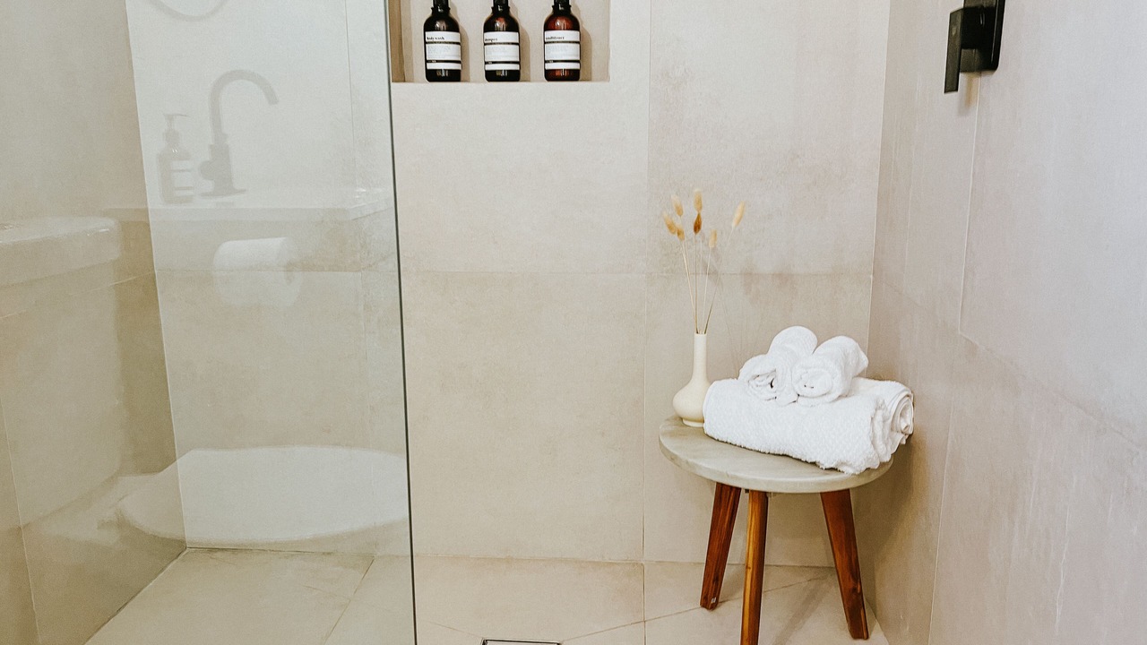 Photo of Bathroom in Altadena