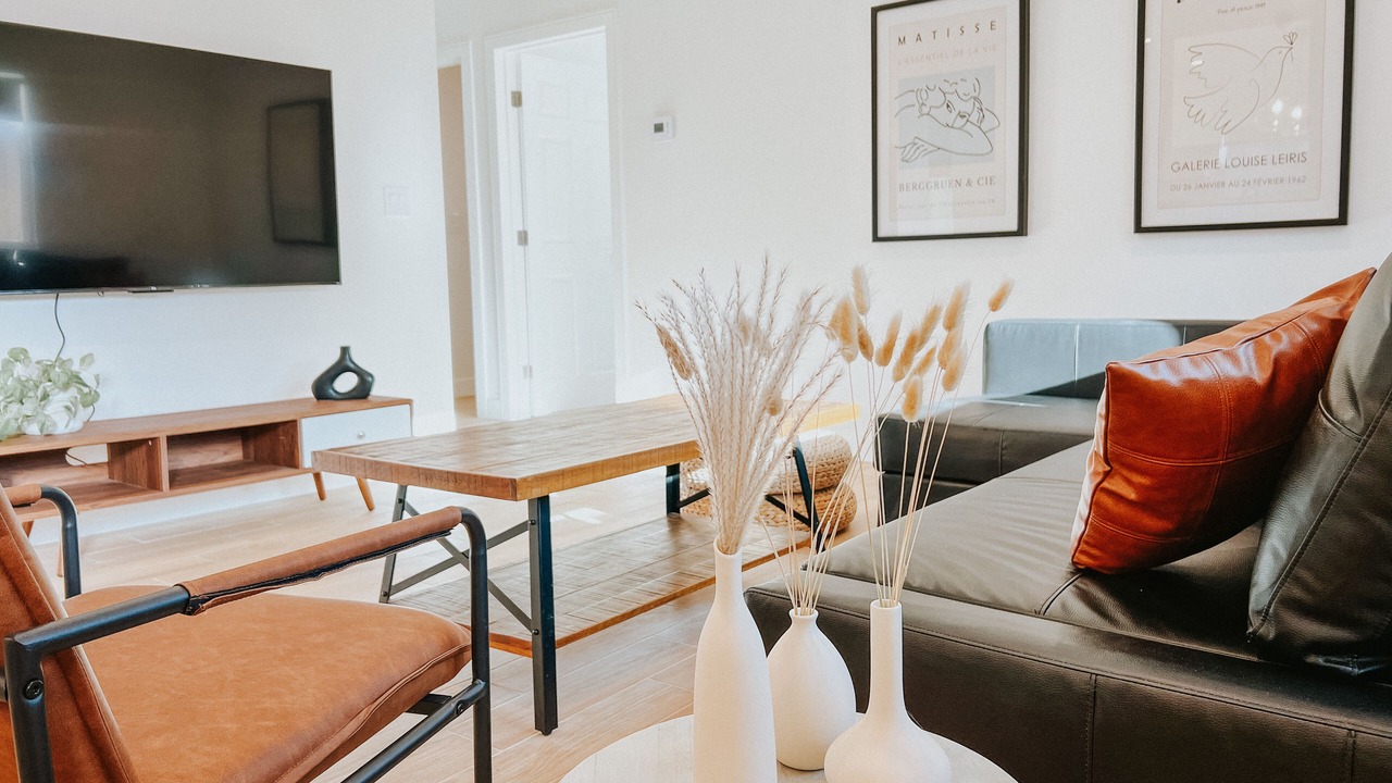 Photo of Livingroom in Altadena