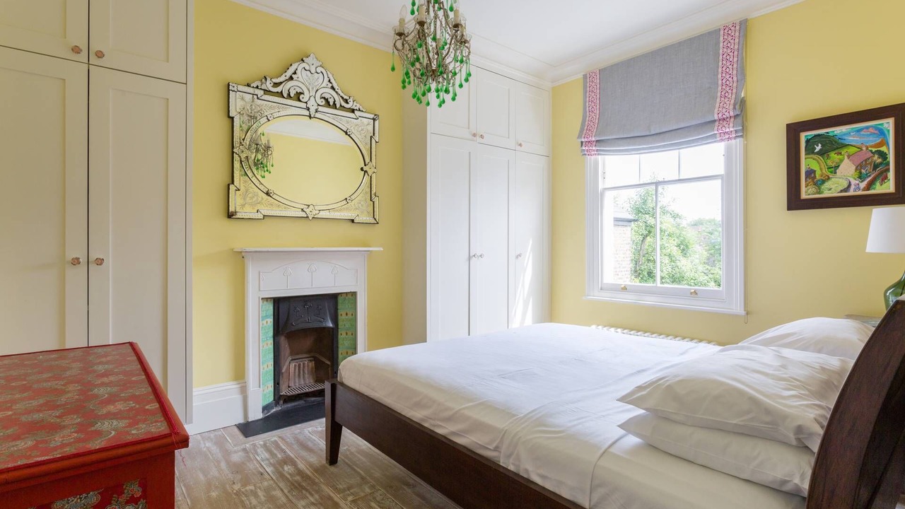 Photo of Bedroom in Queen's Park